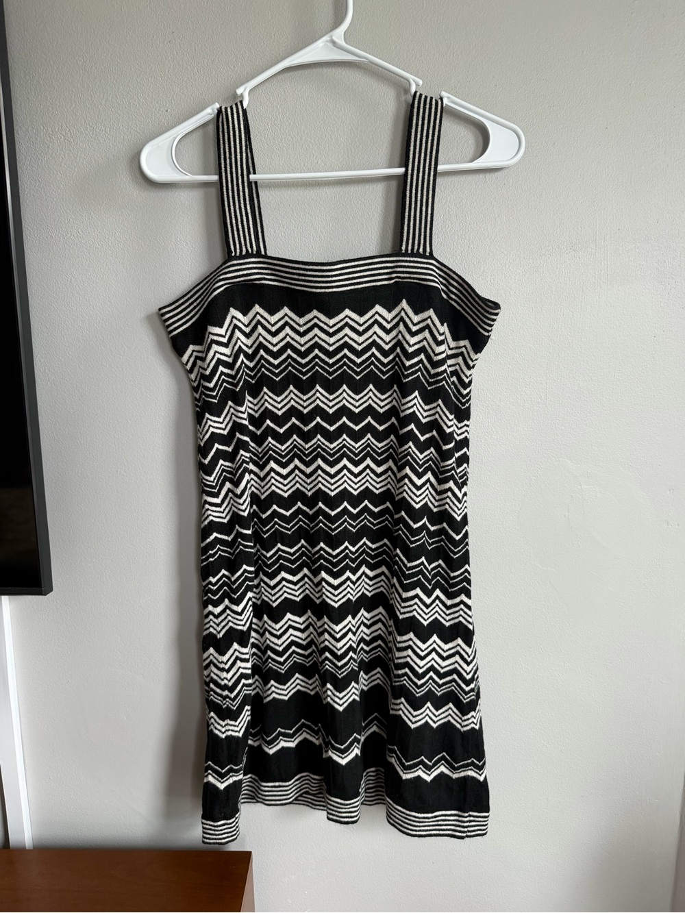 Missoni for Target Black White Chevron Knit Sweater Dress Small Sleeveless